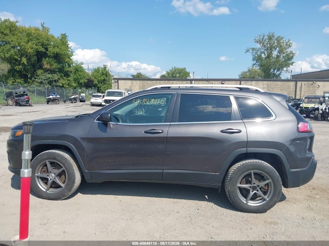 45848110 :رقم المزاد ، 1C4PJMLX1KD271382 vin ، 2019 Jeep Cherokee Latitude Plus 4x4 مزاد بيع
