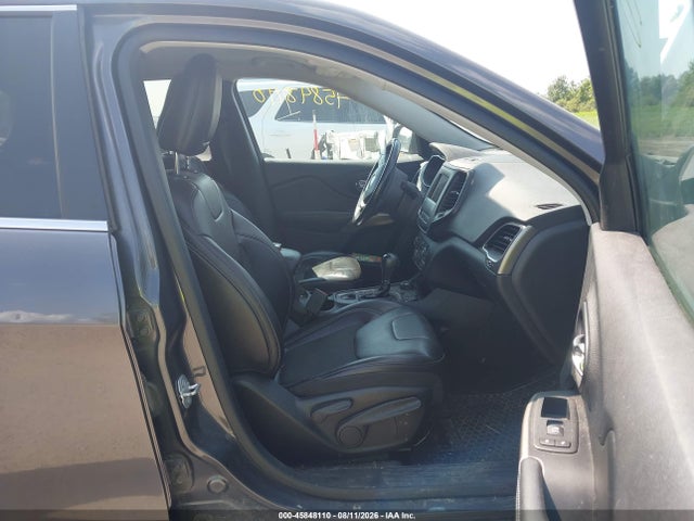 45848110 :رقم المزاد ، 1C4PJMLX1KD271382 vin ، 2019 Jeep Cherokee Latitude Plus 4x4 مزاد بيع