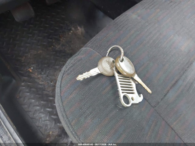 45848145 :رقم المزاد ، IJ4FA49S64P716380 vin ، 2004 Jeep Wrangler Sport مزاد بيع