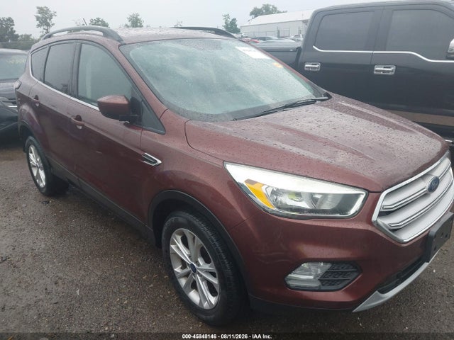 Продажа на аукционе авто 2018 Ford Escape Se, vin: 1FMCU9GD6JUA96429, номер лота: 45848146