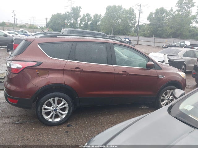 Продажа на аукционе авто 2018 Ford Escape Se, vin: 1FMCU9GD6JUA96429, номер лота: 45848146
