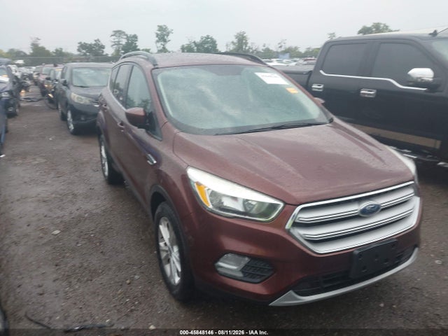 Продажа на аукционе авто 2018 Ford Escape Se, vin: 1FMCU9GD6JUA96429, номер лота: 45848146