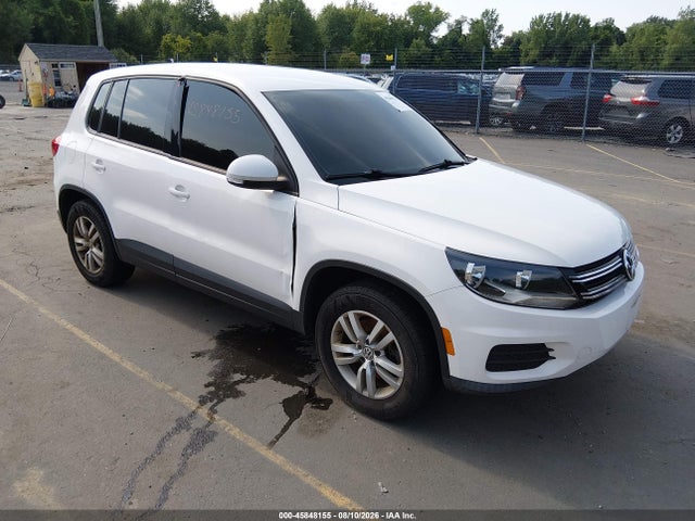 2013 Volkswagen Tiguan S მანქანა იყიდება აუქციონზე, vin: WVGBV3AX2DW068614, აუქციონის ნომერი: 45848155