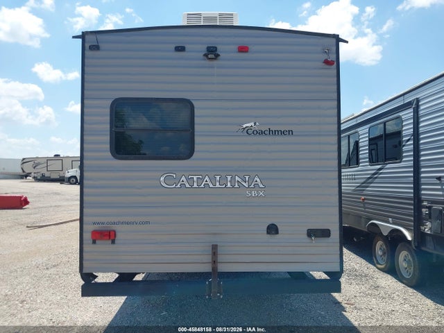 Catalina Forest River 2017 5ZT2CAXB7HT009865 Image 19