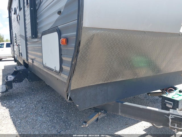 Catalina Forest River 2017 5ZT2CAXB7HT009865 Image 12