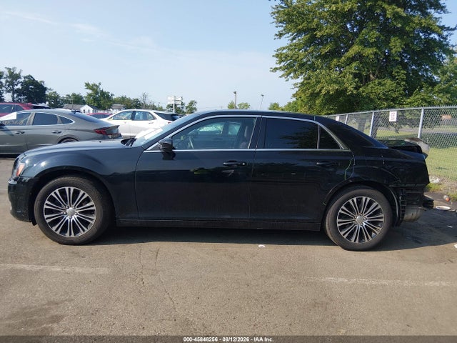 2014 Chrysler 300 300s მანქანა იყიდება აუქციონზე, vin: 2C3CCAGG8EH205036, აუქციონის ნომერი: 45848256