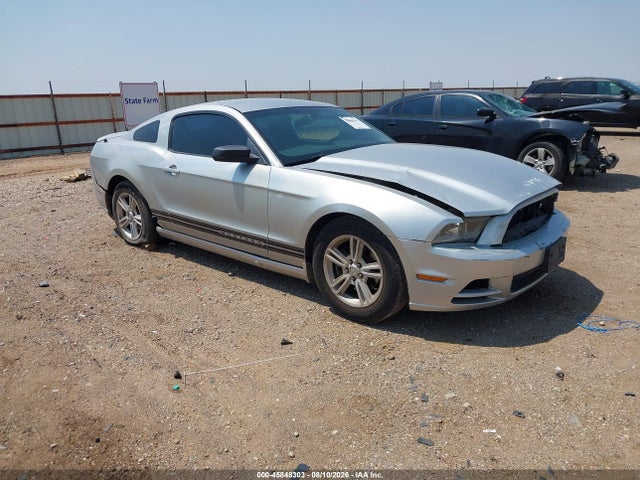 45848303 :رقم المزاد ، 1ZVBP8AM9D5260312 vin ، 2013 Ford Mustang V6 مزاد بيع