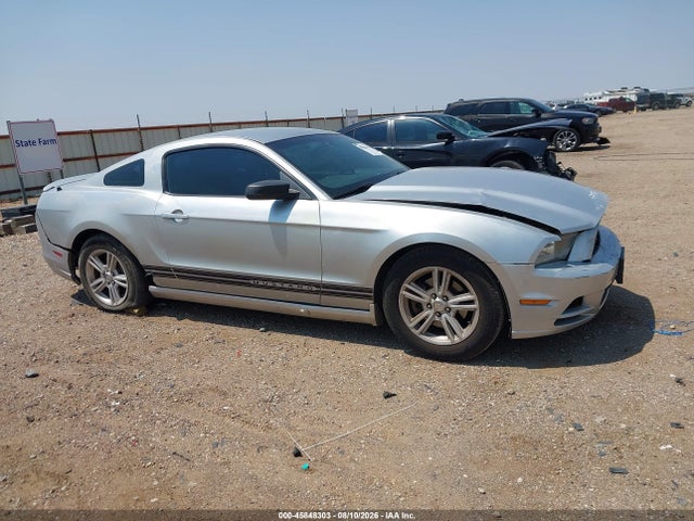 45848303 :رقم المزاد ، 1ZVBP8AM9D5260312 vin ، 2013 Ford Mustang V6 مزاد بيع
