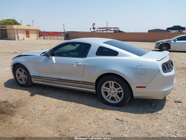 45848303 :رقم المزاد ، 1ZVBP8AM9D5260312 vin ، 2013 Ford Mustang V6 مزاد بيع