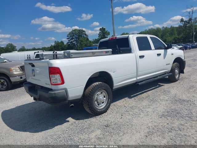 3C6UR5HJ7NG155091 RAM 2500 Tradesman 4x4 8&#039; Box