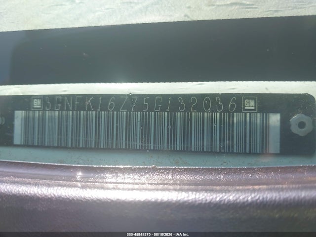 45848370 :رقم المزاد ، 3GNFK16Z75G132036 vin ، 2005 Chevrolet Suburban 1500 Z71 مزاد بيع