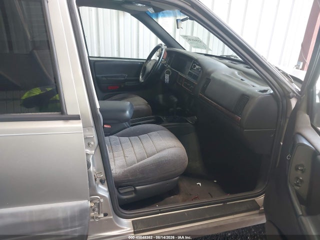 45848382 :رقم المزاد ، 1J4GZ58S2WC324317 vin ، 1998 Jeep Grand Cherokee Laredo مزاد بيع