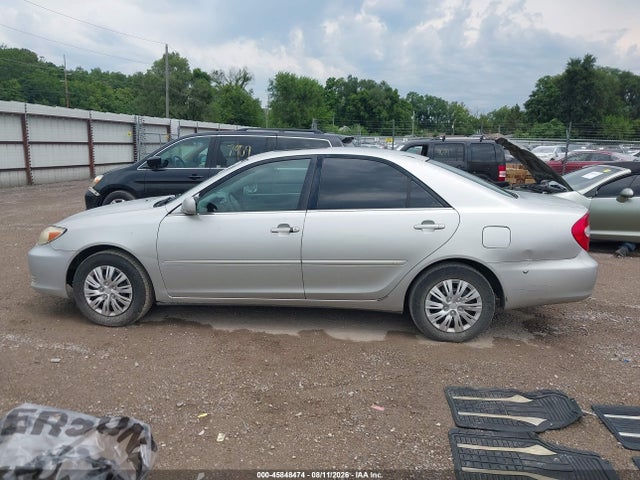 Продажа на аукционе авто 2002 Toyota Camry Le, vin: 4T1BE32K12U511069, номер лота: 45848474