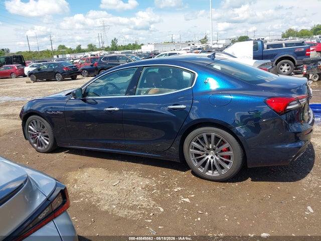 2023 Maserati Ghibli Modena Q4 მანქანა იყიდება აუქციონზე, vin: ZAM57YTM9PX418701, აუქციონის ნომერი: 45848562