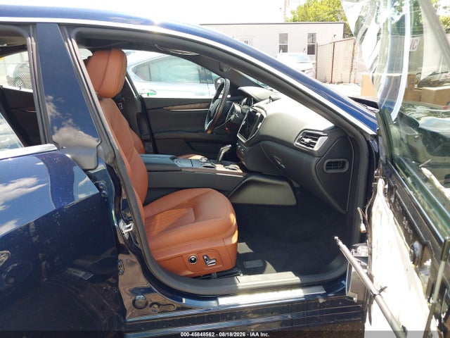 2023 Maserati Ghibli Modena Q4 მანქანა იყიდება აუქციონზე, vin: ZAM57YTM9PX418701, აუქციონის ნომერი: 45848562