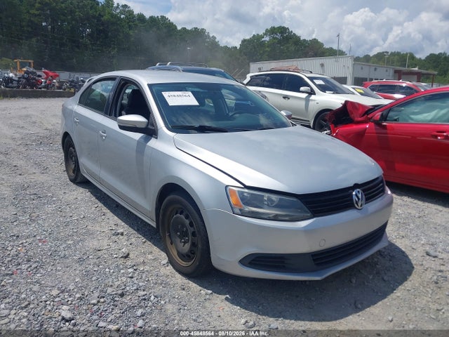 2014 Volkswagen Jetta 1.8t Se მანქანა იყიდება აუქციონზე, vin: 3VWD07AJXEM217851, აუქციონის ნომერი: 45848564