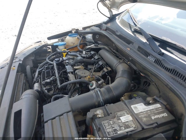 2014 Volkswagen Jetta 1.8t Se მანქანა იყიდება აუქციონზე, vin: 3VWD07AJXEM217851, აუქციონის ნომერი: 45848564