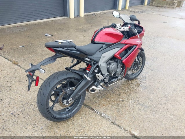 Triumph Motorcycle Daytona 660 2025 SMTL23UF6STCB2975 Image 4