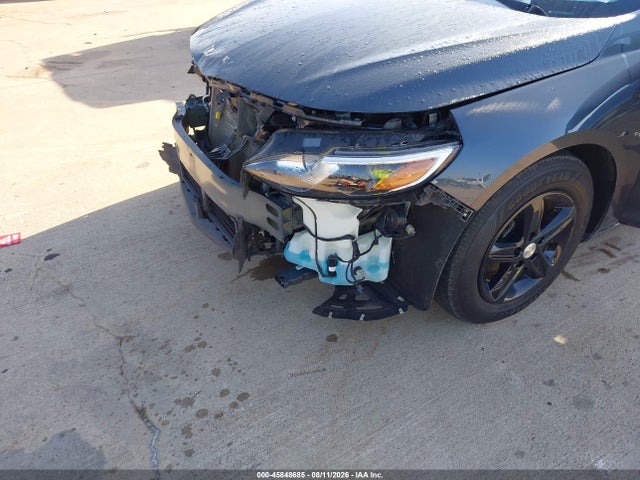 1G1ZB5STXMF037106 Chevrolet Malibu Fwd Ls