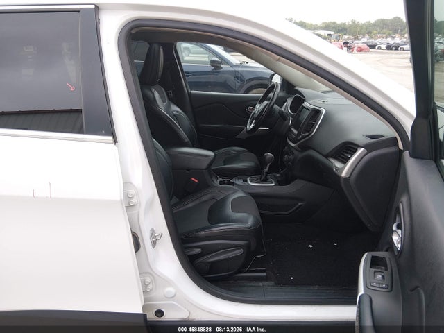 45848828 :رقم المزاد ، 1C4PJMLB9JD619142 vin ، 2018 Jeep Cherokee Latitude Plus 4x4 مزاد بيع