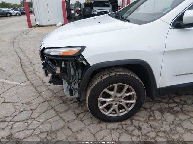 45848828 :رقم المزاد ، 1C4PJMLB9JD619142 vin ، 2018 Jeep Cherokee Latitude Plus 4x4 مزاد بيع
