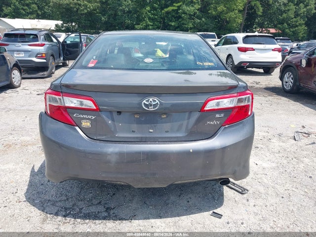 45848840 :رقم المزاد ، 4T1BF1FK8EU332365 vin ، 2014 Toyota Camry Se مزاد بيع