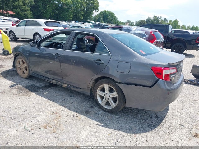 45848840 :رقم المزاد ، 4T1BF1FK8EU332365 vin ، 2014 Toyota Camry Se مزاد بيع