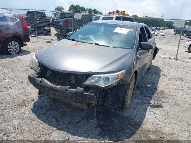 45848840 :رقم المزاد ، 4T1BF1FK8EU332365 vin ، 2014 Toyota Camry Se مزاد بيع
