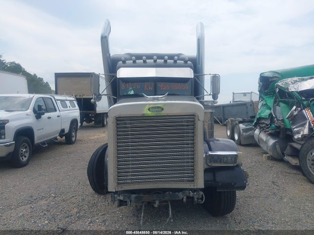 1998 Peterbilt 379 მანქანა იყიდება აუქციონზე, vin: 1XP5D69X2WD446731, აუქციონის ნომერი: 45848850