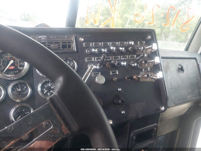1998 Peterbilt 379 მანქანა იყიდება აუქციონზე, vin: 1XP5D69X2WD446731, აუქციონის ნომერი: 45848850