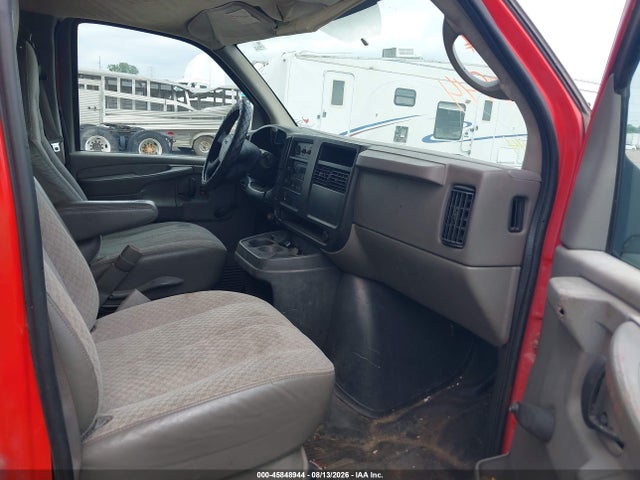 45848944 :رقم المزاد ، 1GDHG31U251910196 vin ، 2005 Gmc Savana Cutaway Standard مزاد بيع