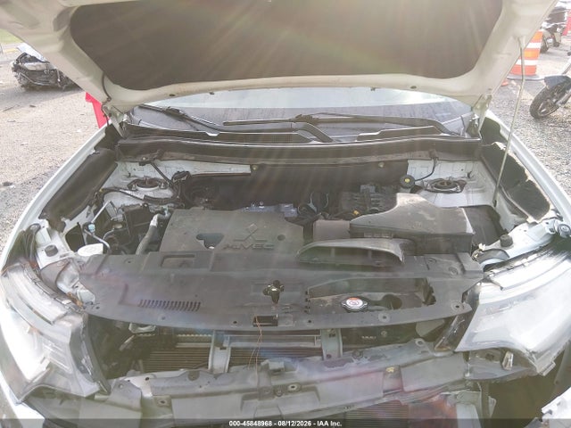 45848968 :رقم المزاد ، JA4AZ3A37GZ037924 vin ، 2016 Mitsubishi Outlander Es مزاد بيع