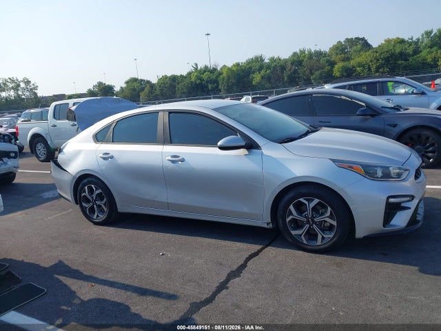 45849151 :رقم المزاد ، 3KPF24AD3KE096570 vin ، 2019 Kia Forte Lxs مزاد بيع