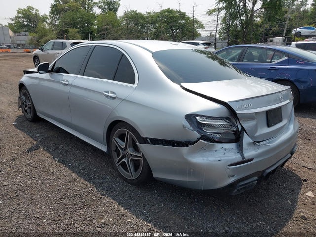 Продаж на аукціоні авто 2017 Mercedes-benz E 300 4matic, vin: WDDZF4KB8HA077755, номер лоту: 45849157