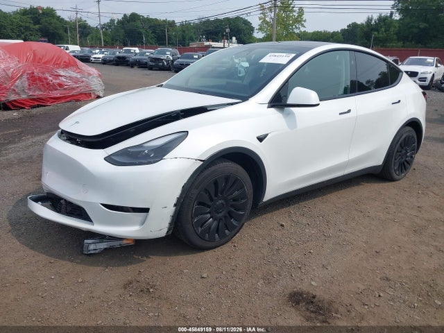 Продажа на аукционе авто 2023 Tesla Model Y Awd/long Range Dual Motor All-wheel Drive, vin: 7SAYGAEE1PF792134, номер лота: 45849159