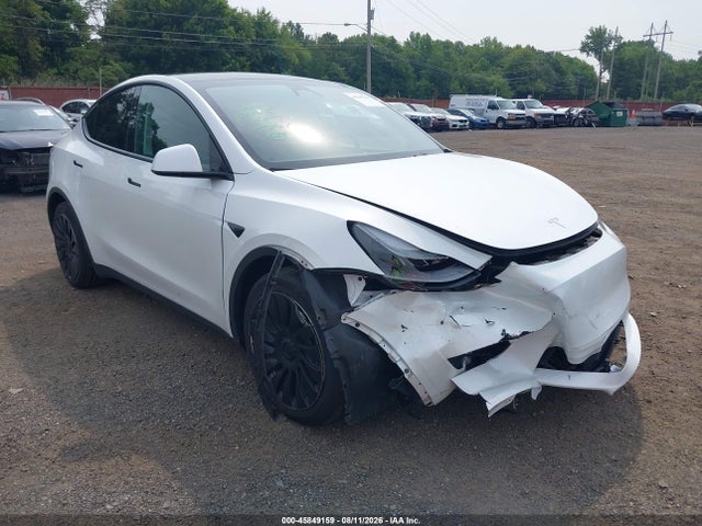 Продажа на аукционе авто 2023 Tesla Model Y Awd/long Range Dual Motor All-wheel Drive, vin: 7SAYGAEE1PF792134, номер лота: 45849159
