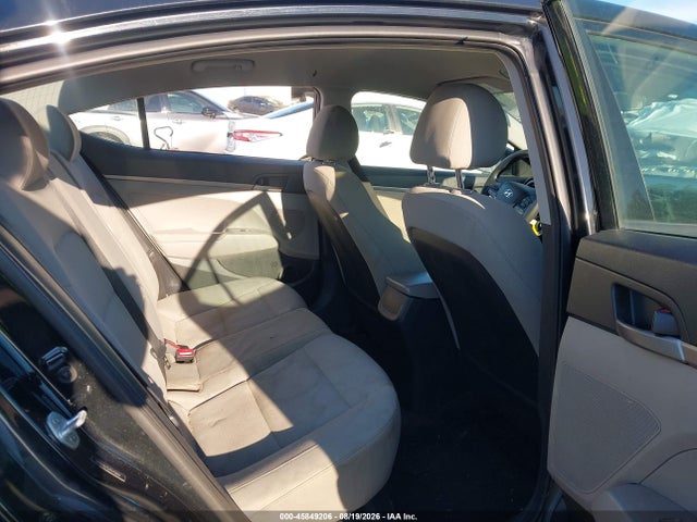 2018 Hyundai Elantra Se მანქანა იყიდება აუქციონზე, vin: 5NPD74LF5JH375004, აუქციონის ნომერი: 45849206