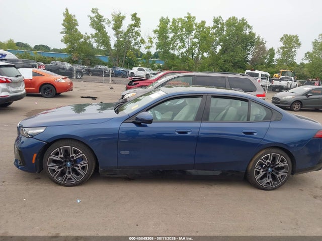 2025 Bmw I5 Xdrive40 მანქანა იყიდება აუქციონზე, vin: WBY13HG0XSCT68668, აუქციონის ნომერი: 45849308