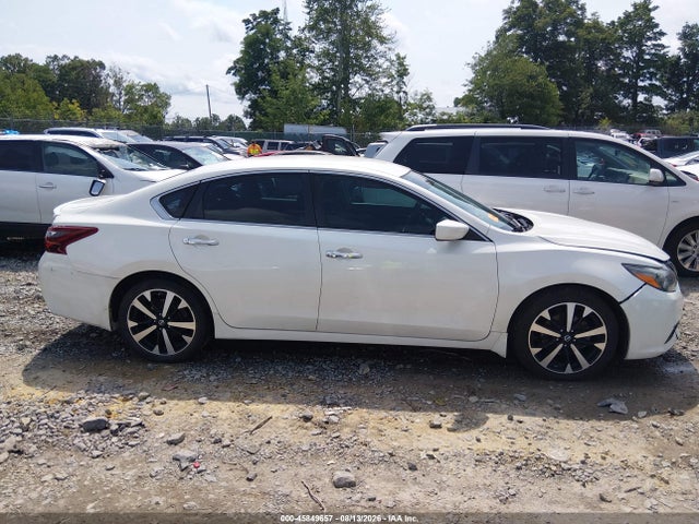 Продажа на аукционе авто 2018 Nissan Altima 2.5 Sr, vin: 1N4AL3AP0JC116667, номер лота: 45849657