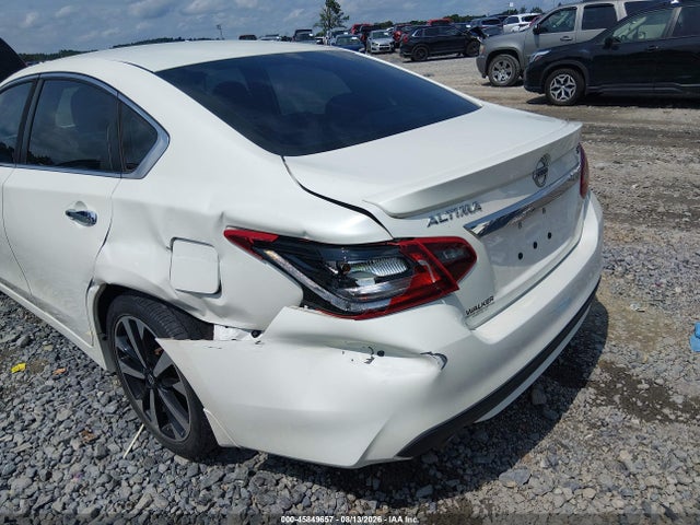 Продажа на аукционе авто 2018 Nissan Altima 2.5 Sr, vin: 1N4AL3AP0JC116667, номер лота: 45849657