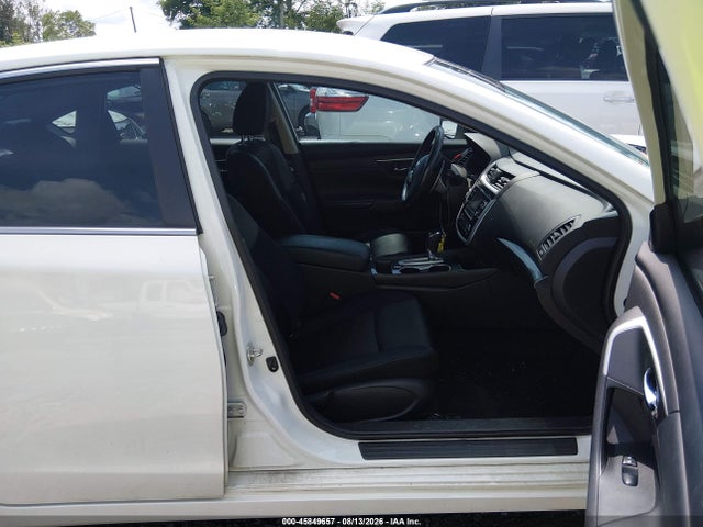 Продажа на аукционе авто 2018 Nissan Altima 2.5 Sr, vin: 1N4AL3AP0JC116667, номер лота: 45849657