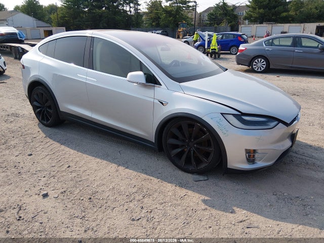 Продаж на аукціоні авто 2017 Tesla Model X 100d/75d/90d, vin: 5YJXCDE27HF056165, номер лоту: 45849675