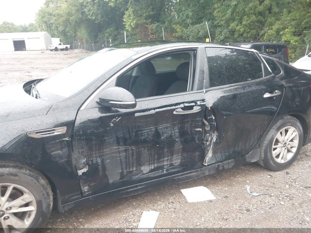 Продажа на аукционе авто 2018 Kia Optima Lx, vin: 5XXGT4L34JG249680, номер лота: 45849690