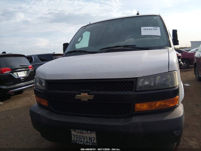 Chevrolet Express 2500 Work Van 2018 1GCWGAFP5J1314769 Image 12