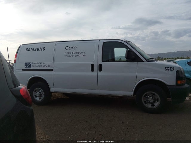 Chevrolet Express 2500 Work Van 2018 1GCWGAFP5J1314769 Image 13