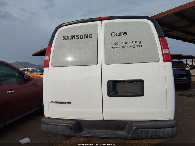 Chevrolet Express 2500 Work Van 2018 1GCWGAFP5J1314769 Image 16