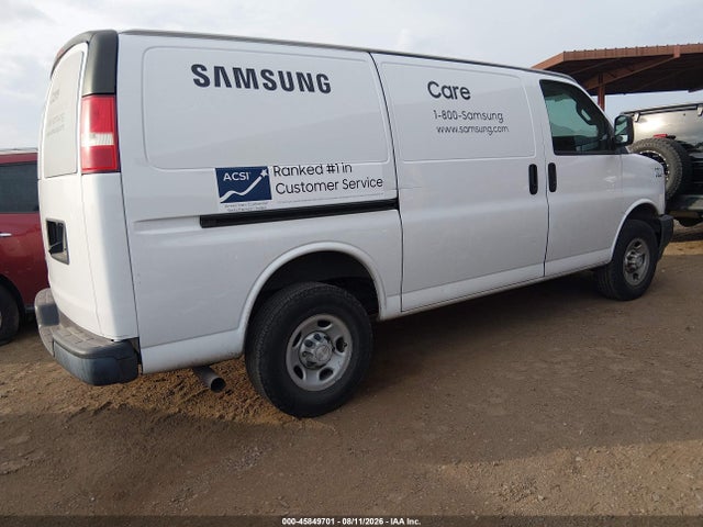 Chevrolet Express 2500 Work Van 2018 1GCWGAFP5J1314769 Image 4