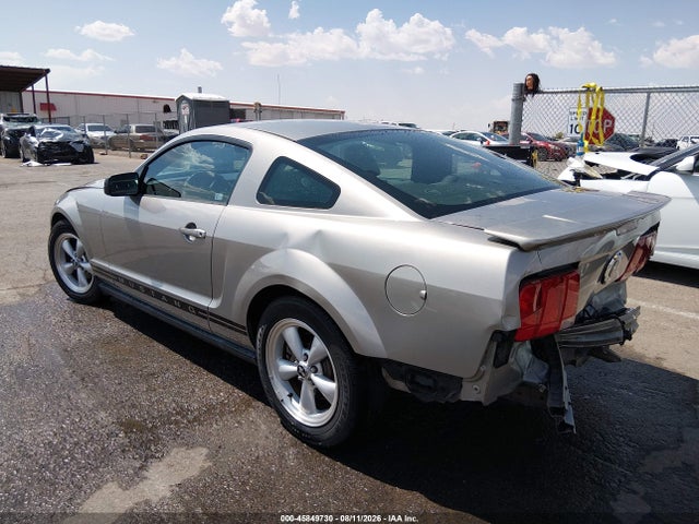 2008 Ford Mustang V6 Deluxe/v6 Premium მანქანა იყიდება აუქციონზე, vin: 1ZVHT80N985153945, აუქციონის ნომერი: 45849730