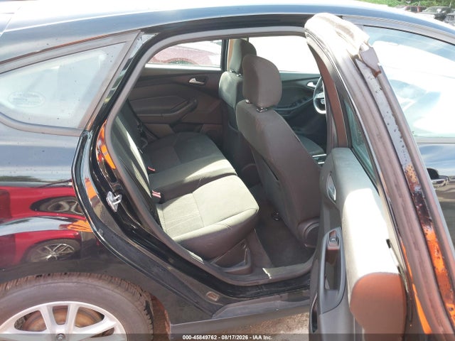 45849762 :رقم المزاد ، 1FADP3K29GL319537 vin ، 2016 Ford Focus Se مزاد بيع