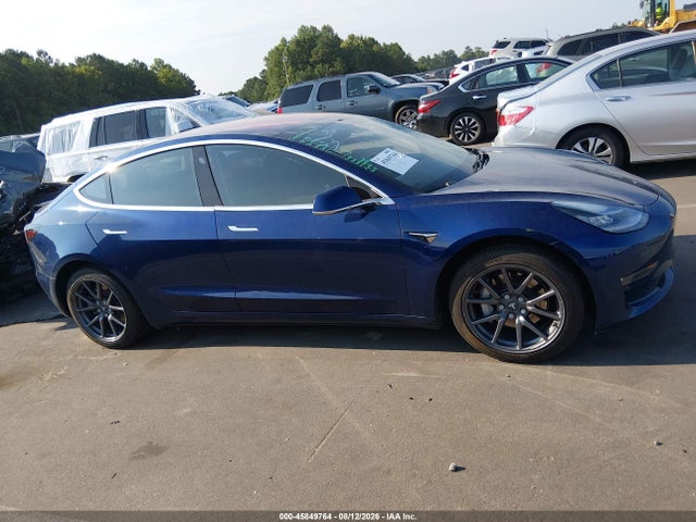 45849764 :رقم المزاد ، 5YJ3E1EA6JF007365 vin ، 2018 Tesla Model 3 Long Range/mid Range مزاد بيع